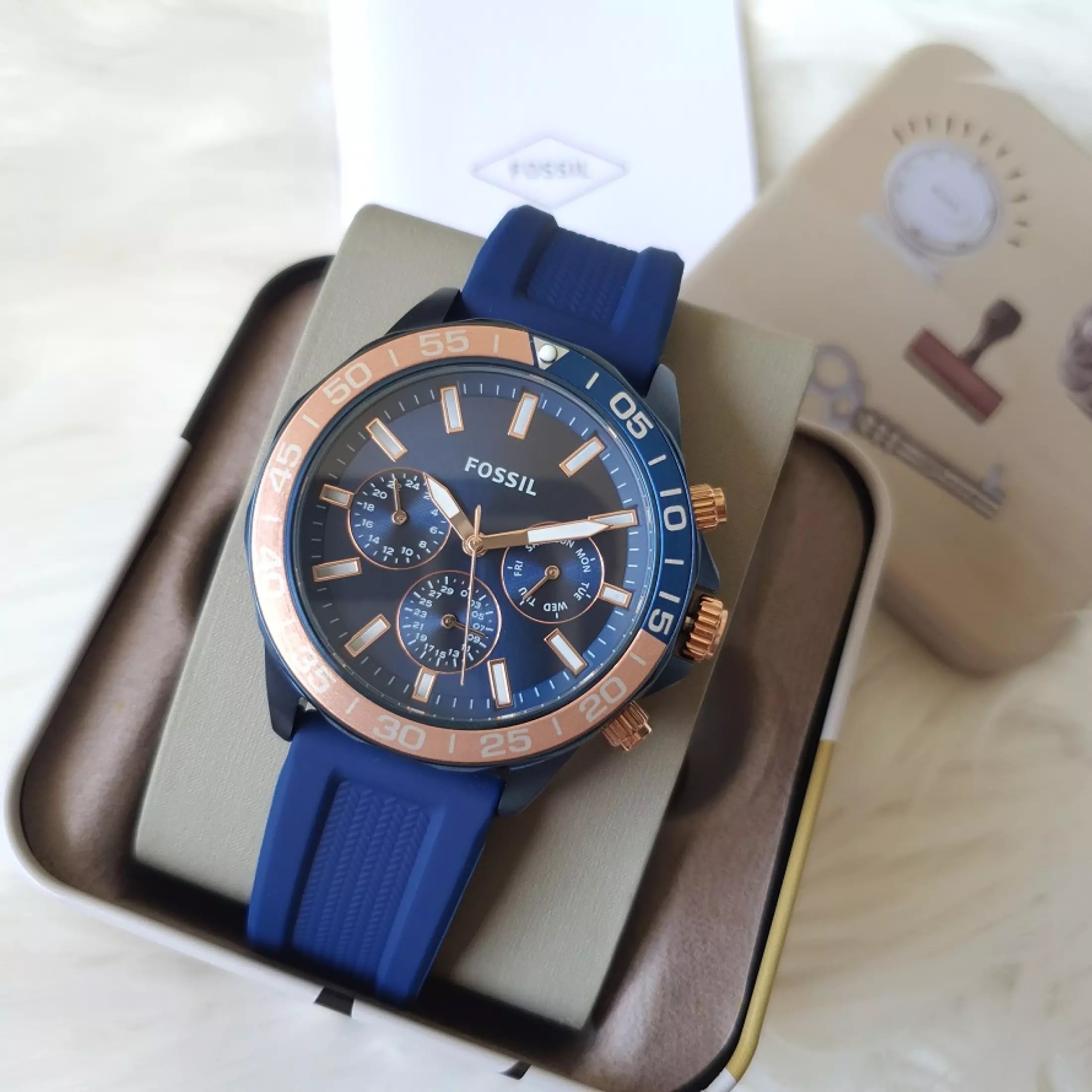 bq8928004