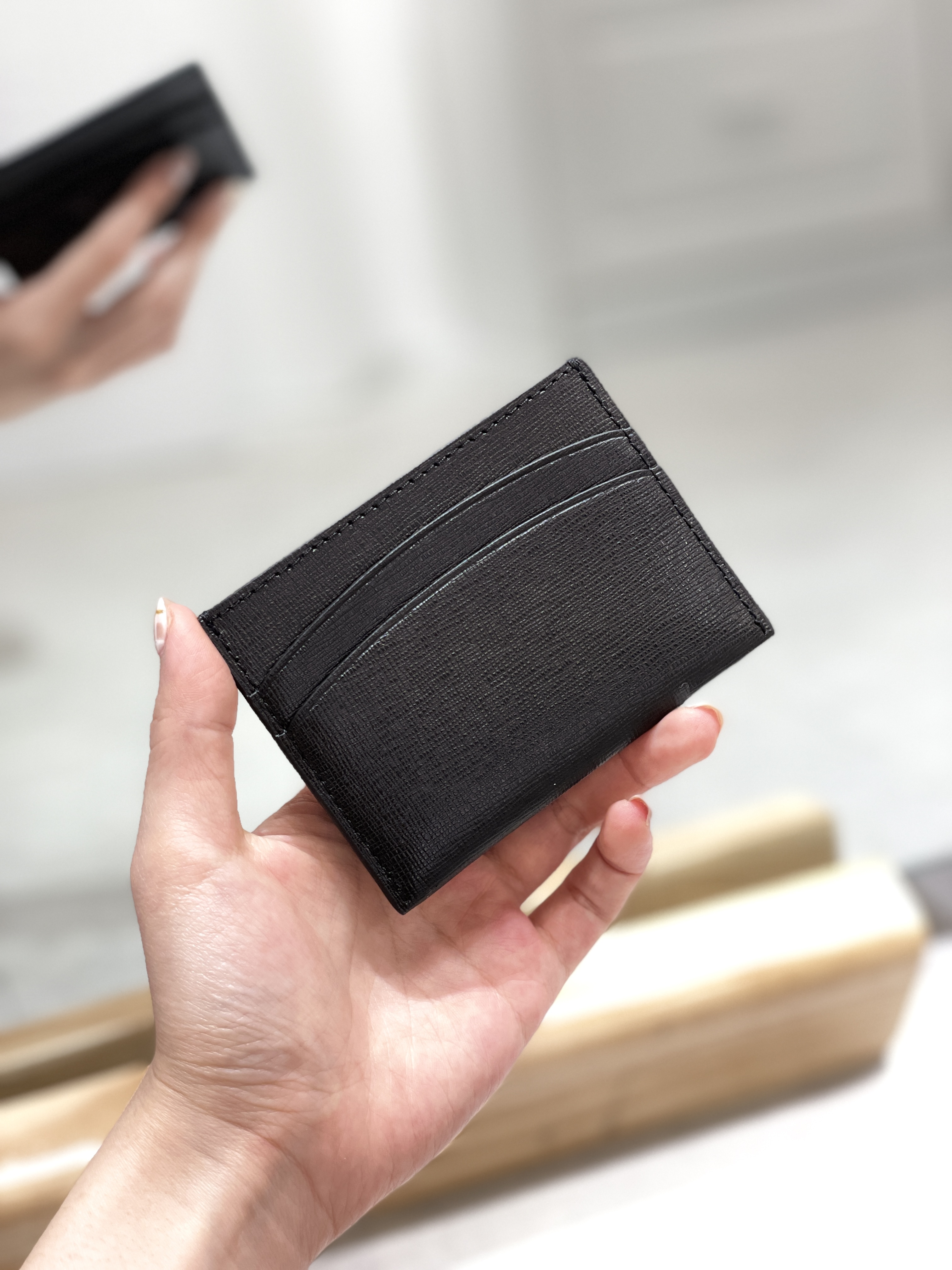 TORY BURCH Robinson Card Case