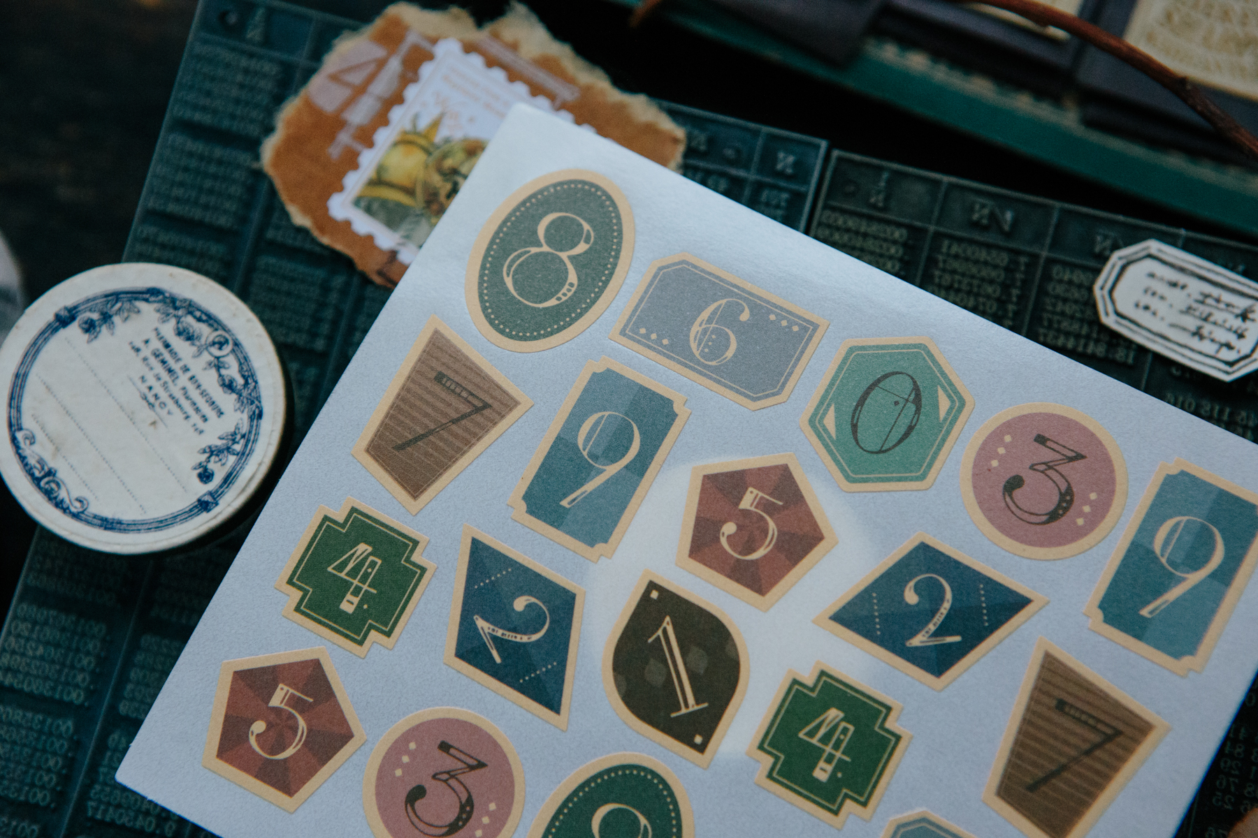 OURS - Geometry Number Sticker