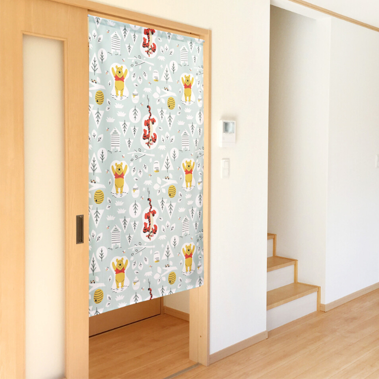 迪士尼小熊維尼門簾 85 x 150 cm 享受陽光 #CM22D-97187