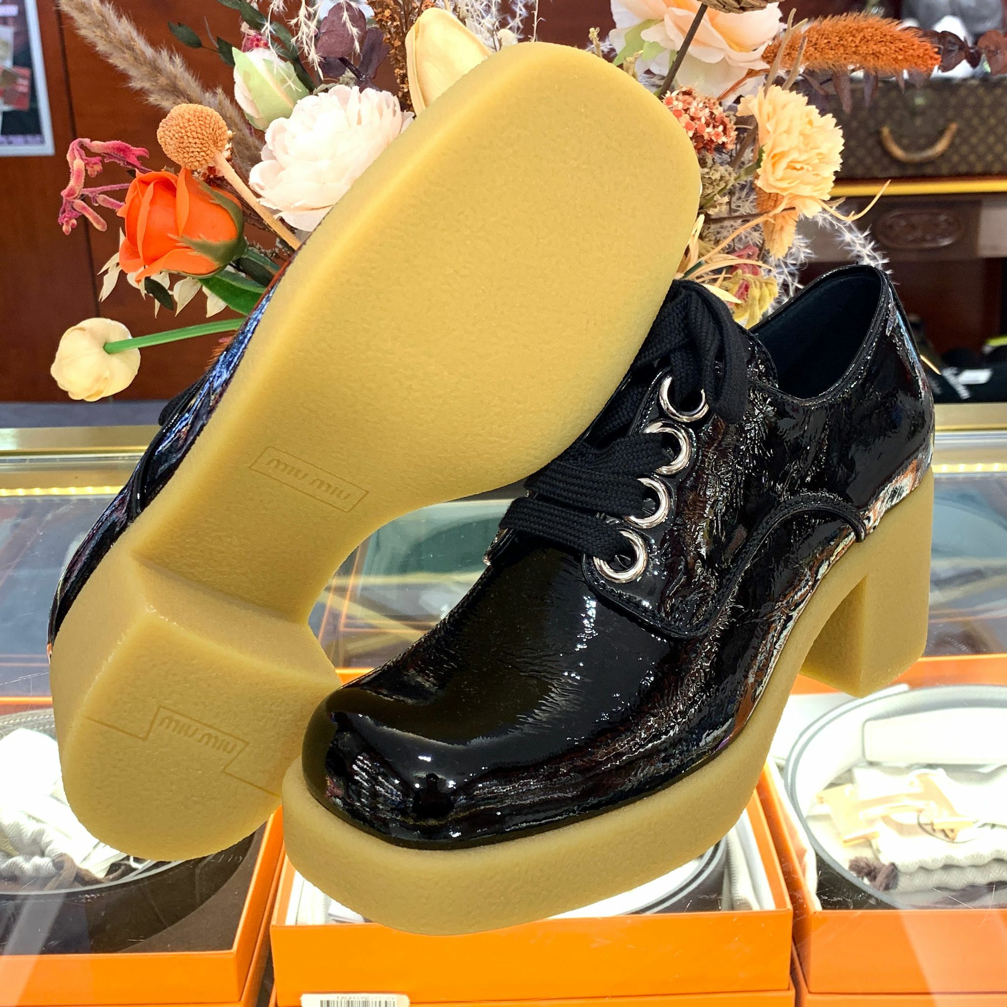 全新MIUMIU高踭鞋36.5碼黑色漆皮/粗踭#BRAND NEW #香榭站正品