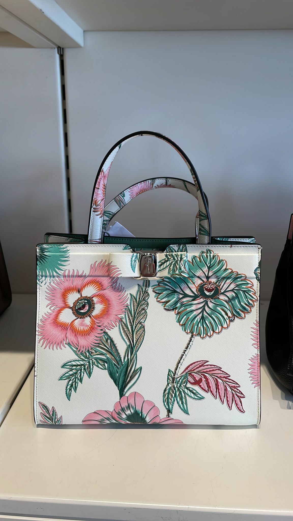 SALVATORE FERRAGAMO FLOWER HAND AND SLING BAG