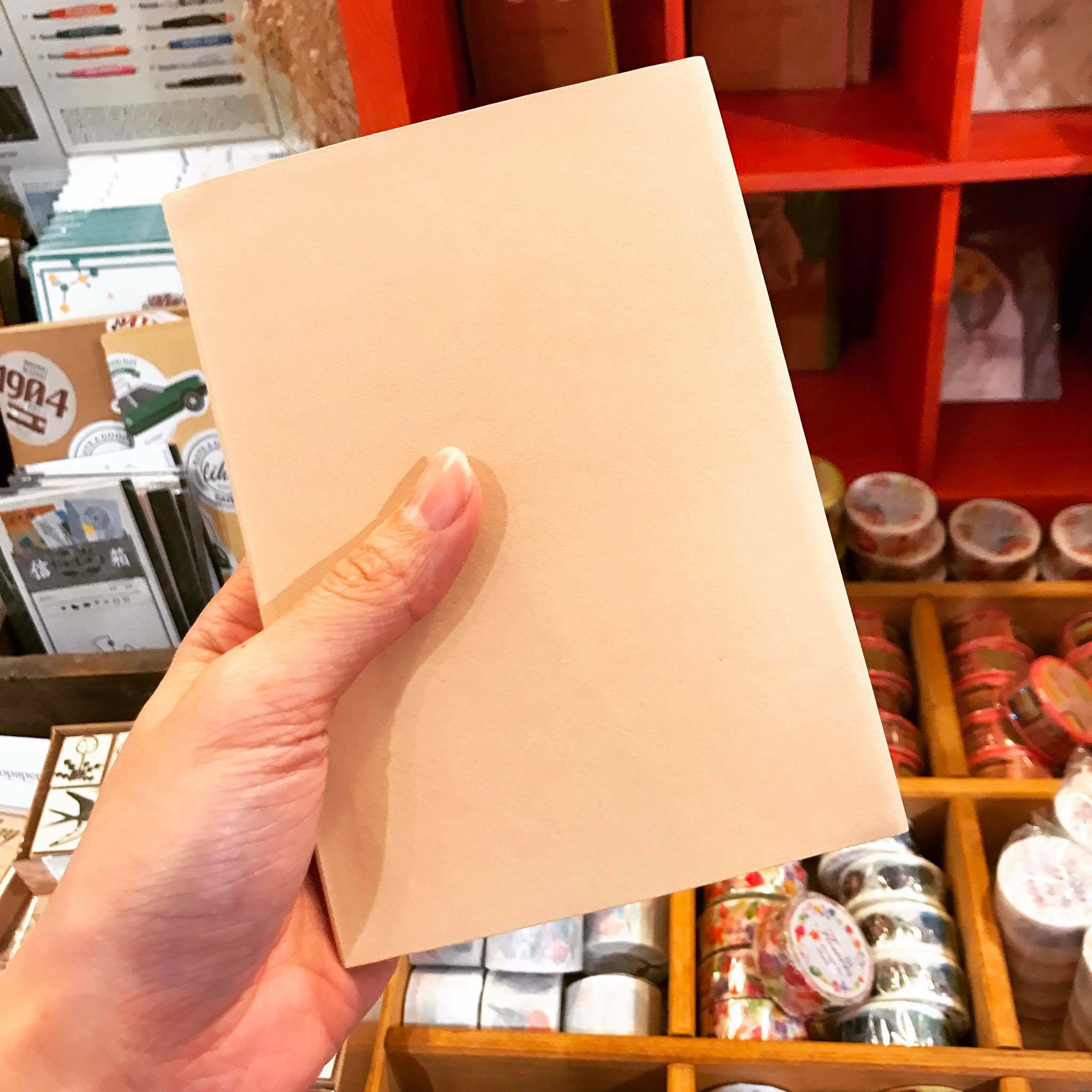 A6 原皮製漫畫型書衣｜M.Seed X 一分之一工作室