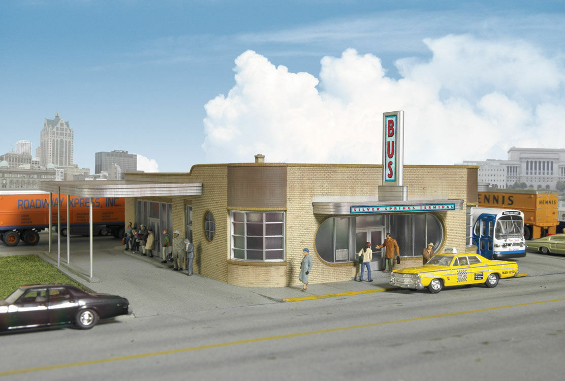 Walthers 933-2934 HO Scale Silver Springs Bus Terminal