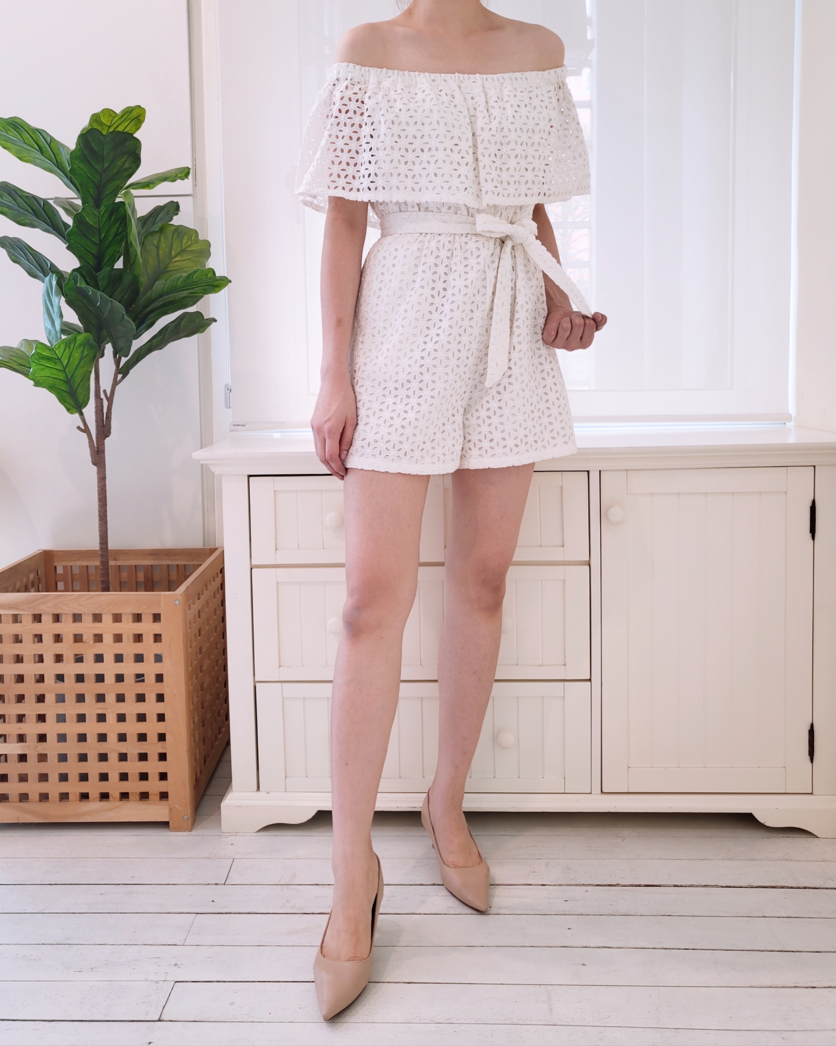 OFF SHOULDER COTTON LACE SHORT JUMPSUIT