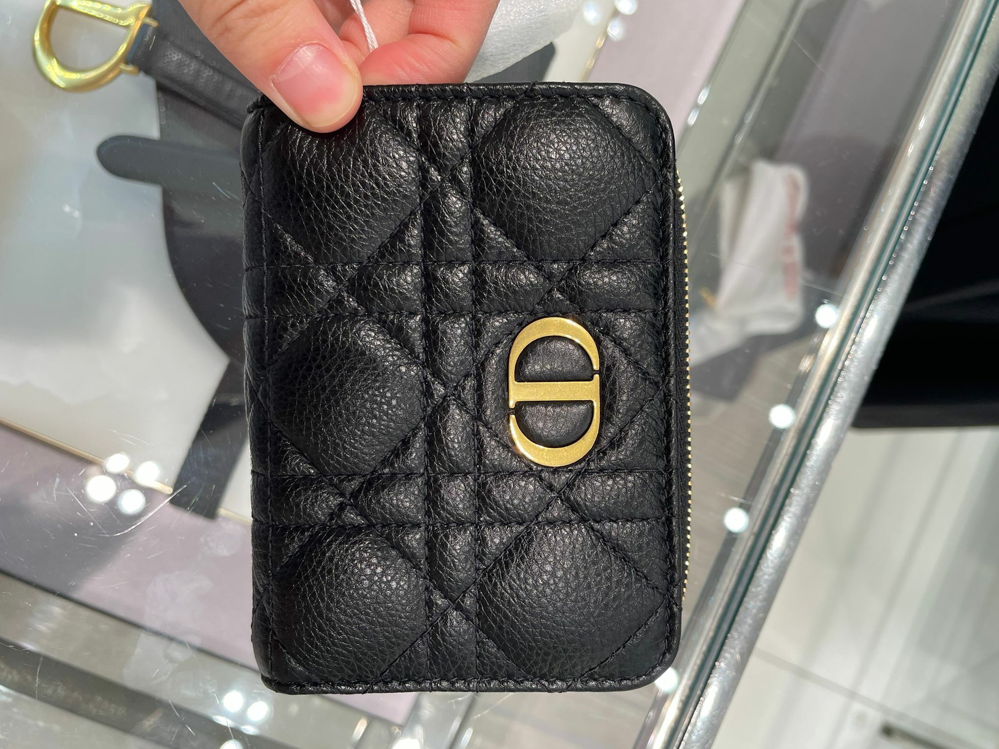 Dior Caro compact zipped wallet Black Calfskin