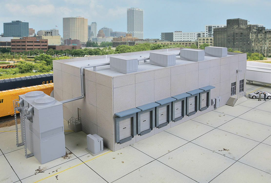 Walther 933-4069 HO Scale Modern Cold Storage Warehouse -- Kit - Main building: 20-1/2 x 9-1/8 x 5-1/4" 52 x 23.1 x 13.3cm