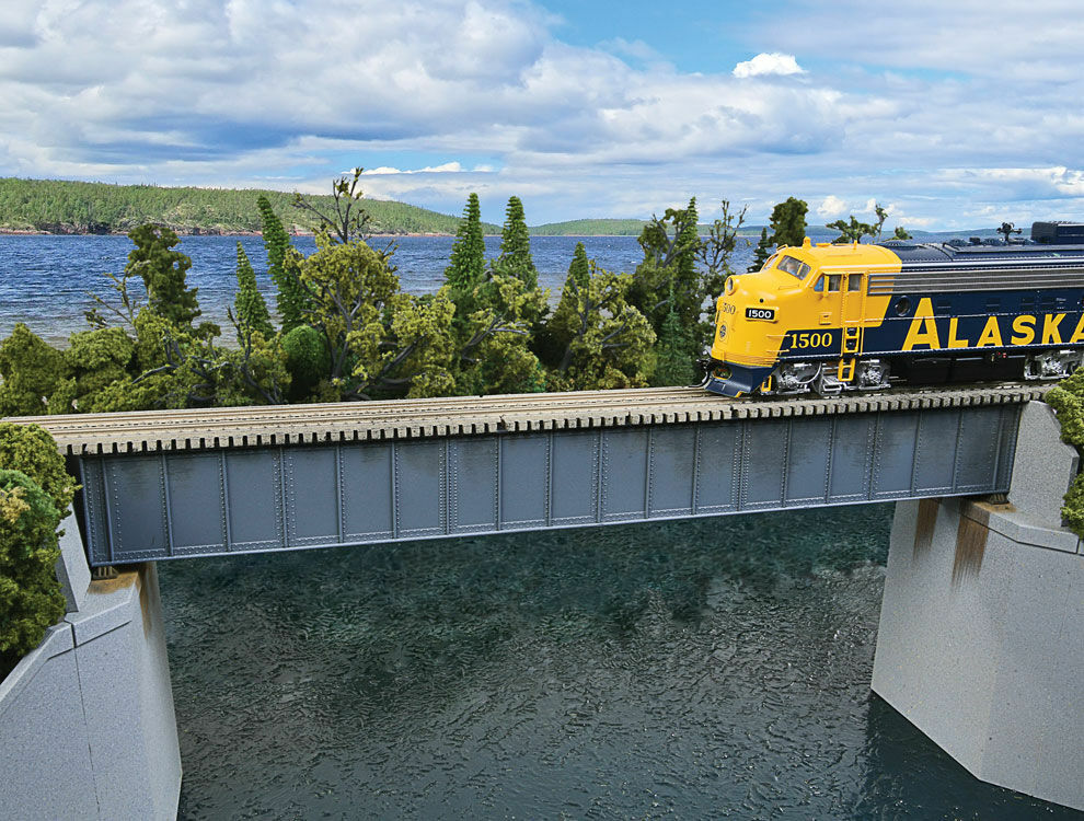 Walthers 933-4508 HO Scale 90' Single-Track Railroad Deck Girder Bridge -- Kit