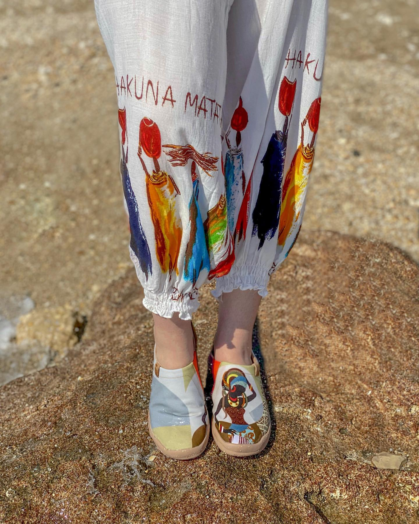 【 Uin 】西班牙原創設計 | 娜慕琳達 女鞋 彩繪鞋 休閒鞋 懶人鞋