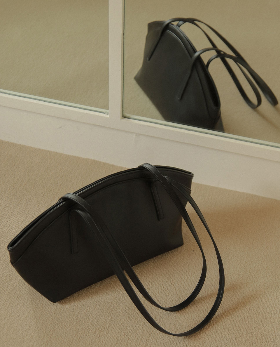 <韓國代購> ATCLIP SMALL CLAM BAG