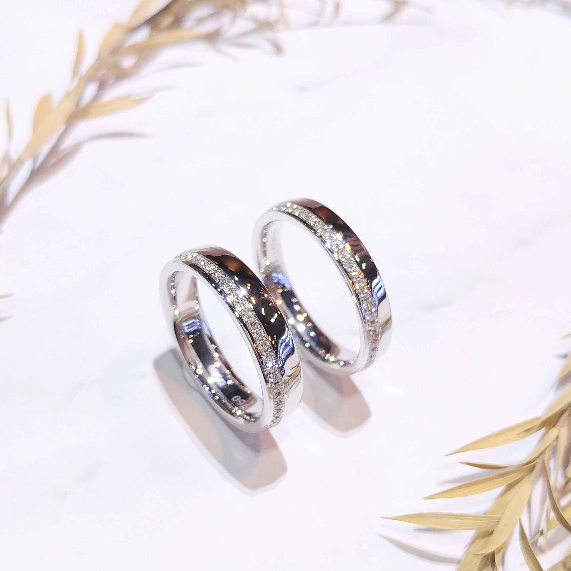 18K White Gold 0.40ct Diamond Wedding Rings