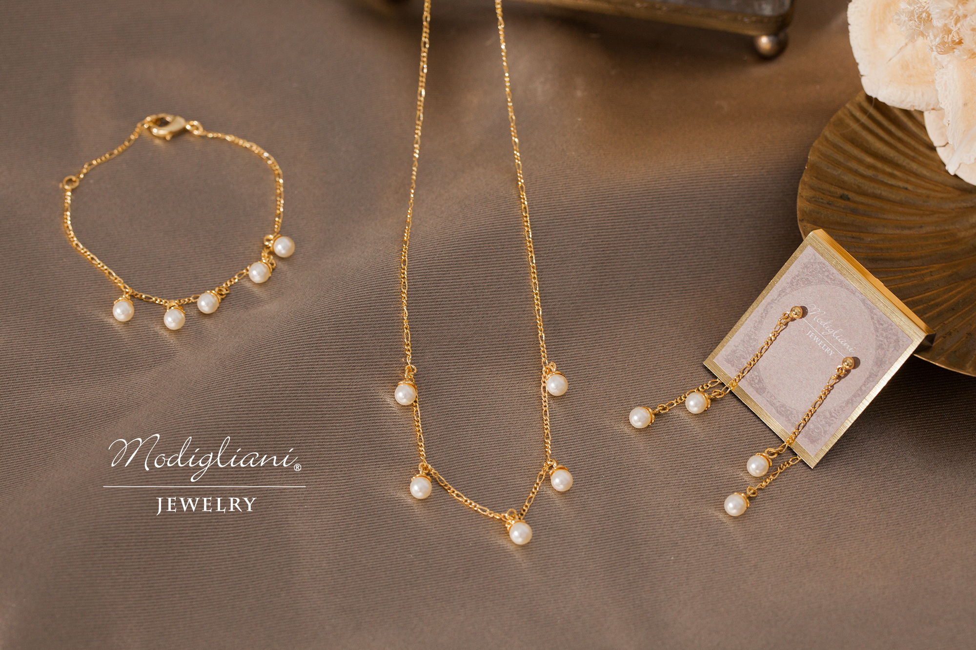 黃銅飾品,黃銅,女人味,百搭,氣質,項鍊,18K金,施華洛世奇水晶珍珠,珍珠