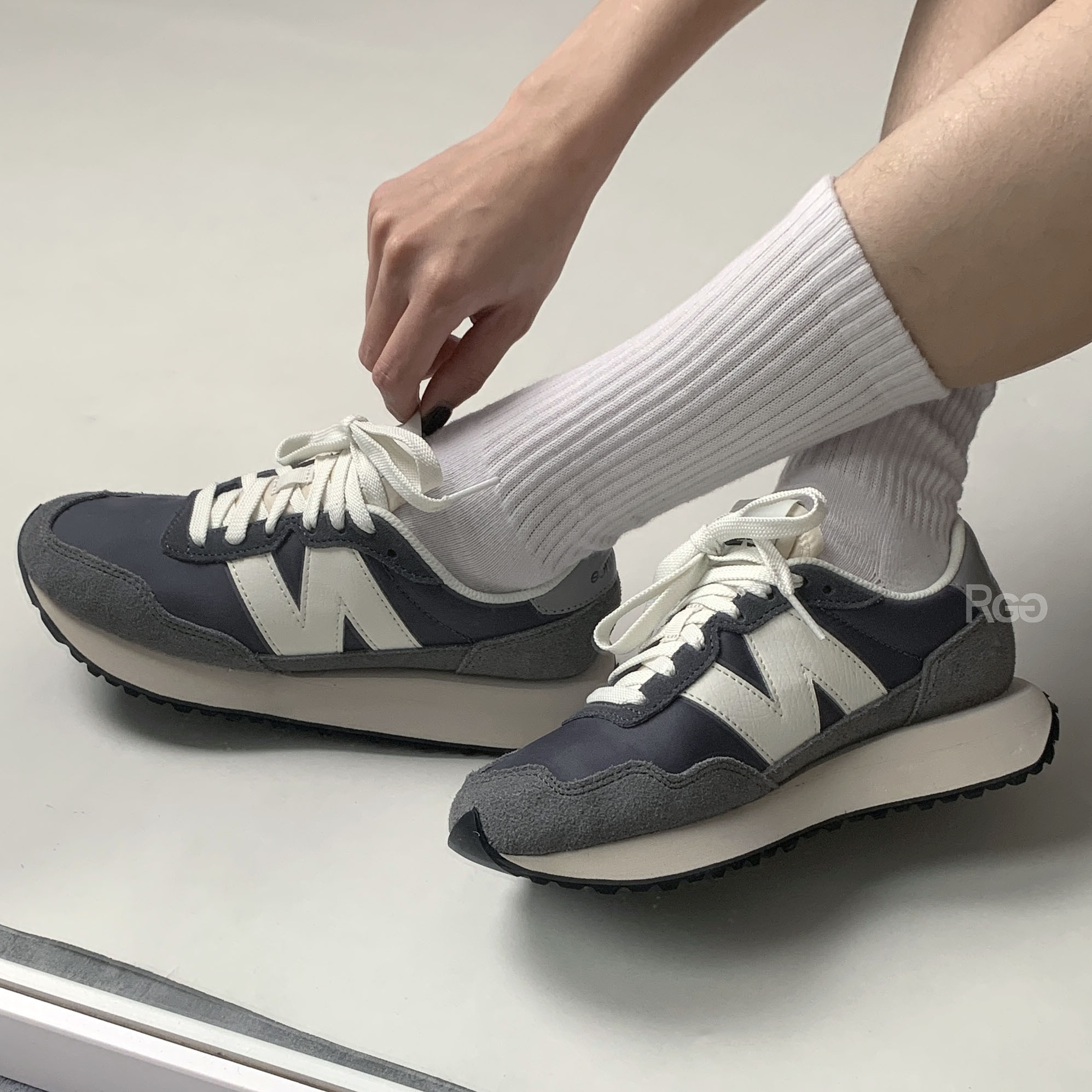 New Balance NB 237 神秘灰(WS237DG1)