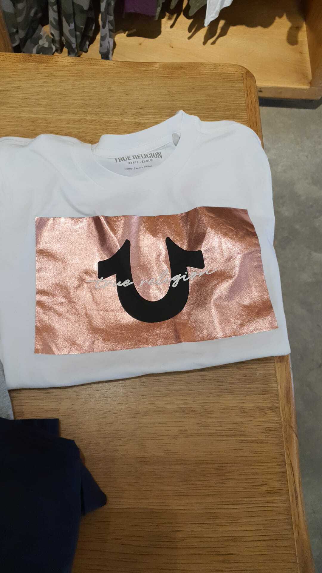 [U] TRUE RELIGION METALLIC HS SLIM CREW TEE,WHITE, 205006-WHITE (UTR3)