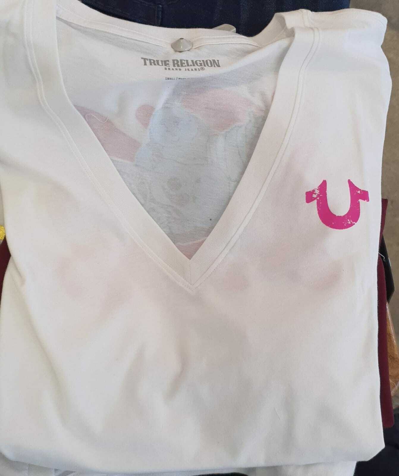 [U] TRUE RELIGION GRAFFITI BUDDHA SLIM V NECK TEE,WHITE, 205174-WHITE (UTR18)