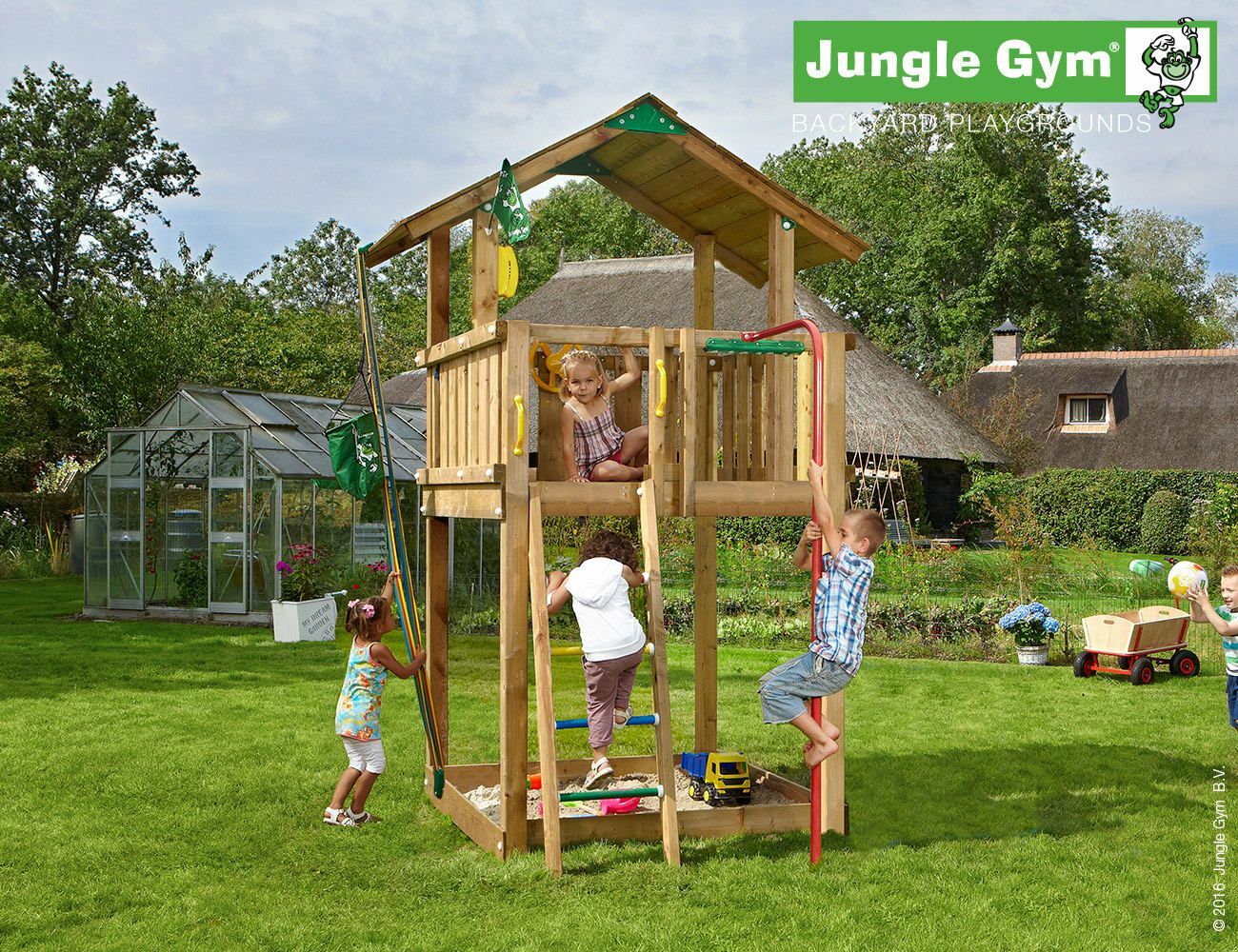 Jungle Chalet Fireman's Pole