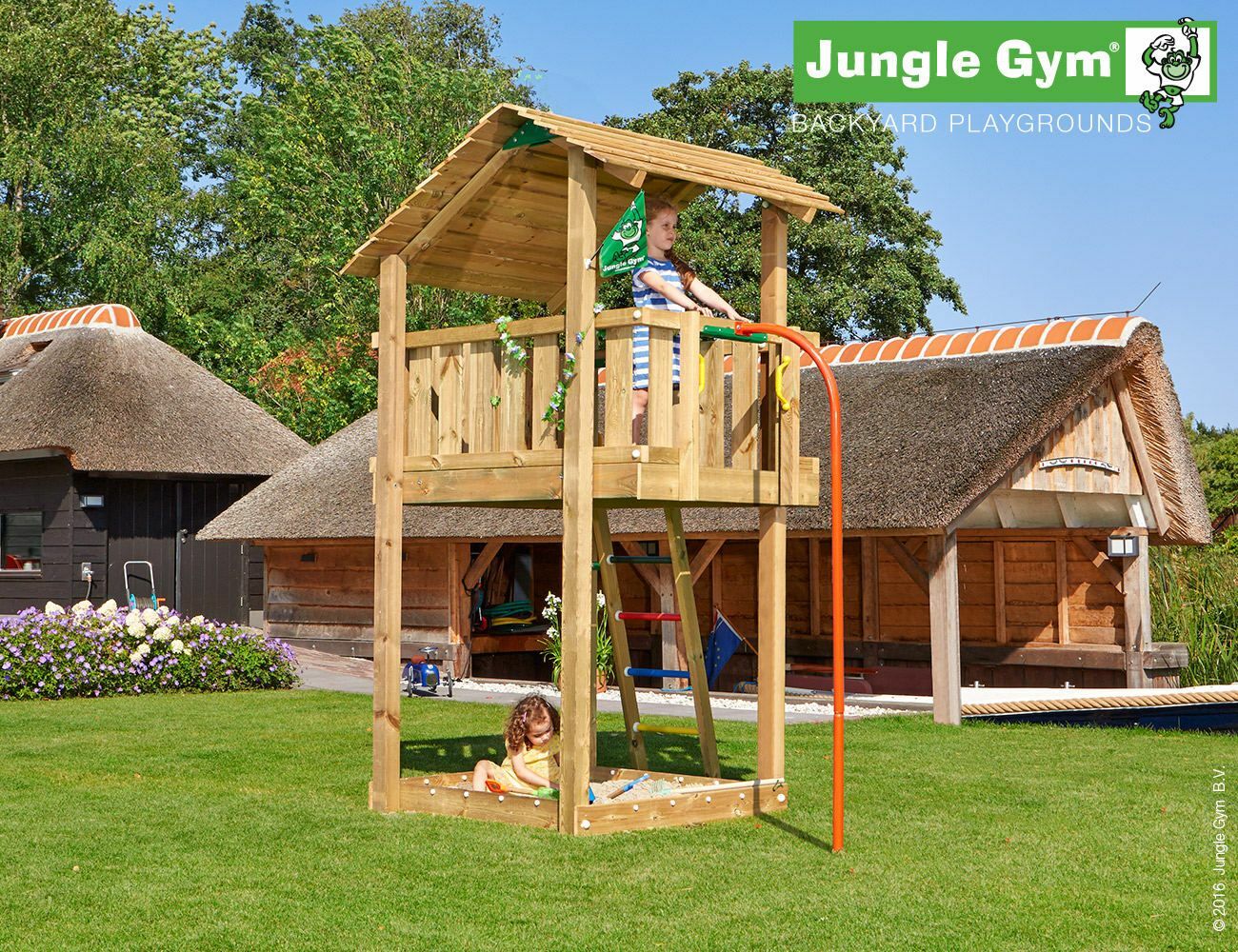 Jungle Shelter Fireman's Pole