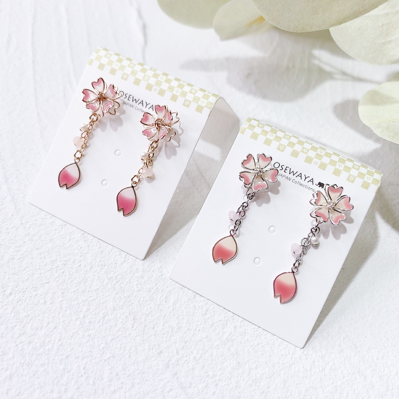 [日本制] 櫻花花瓣飄下耳環