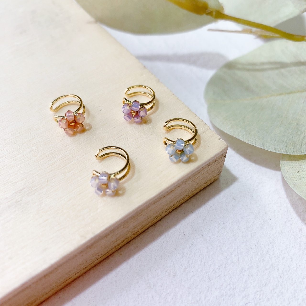 [日本制] 細粒花花耳骨耳夾