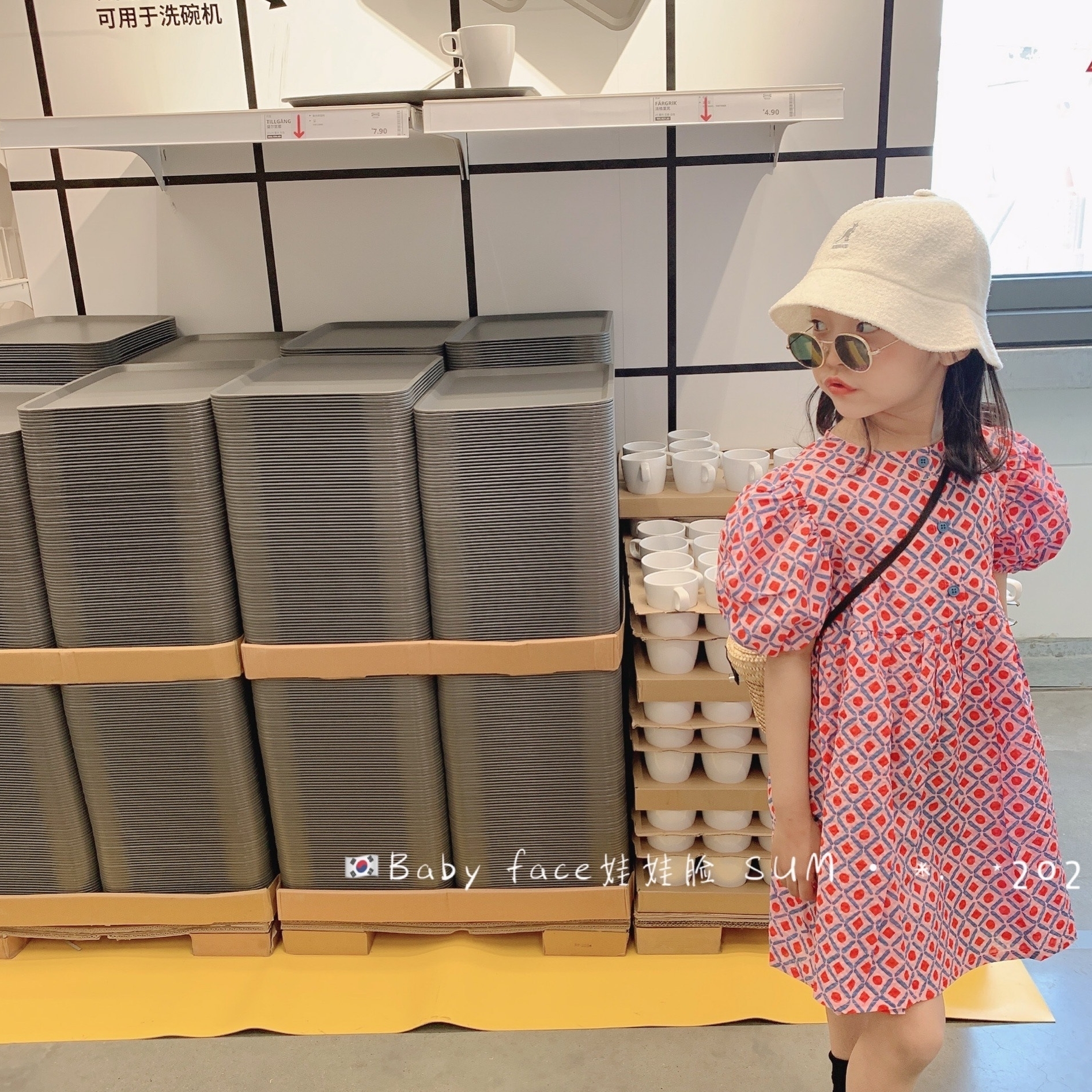 復古泡泡澎袖紅格洋裝