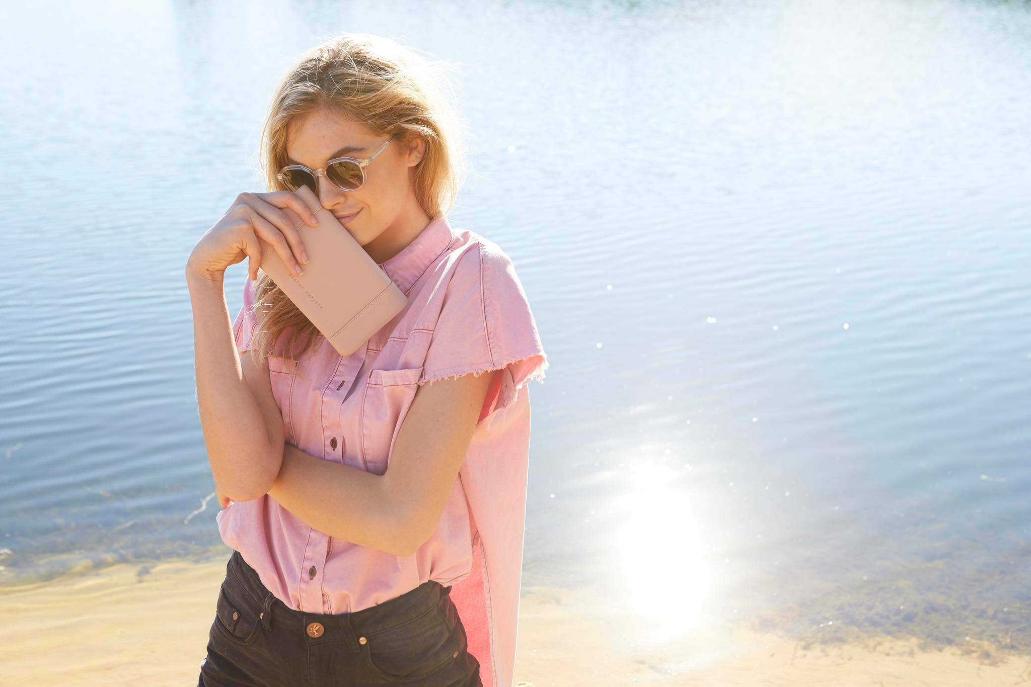 SOME TYPE OF LOVE 長夾 / 淺粉色