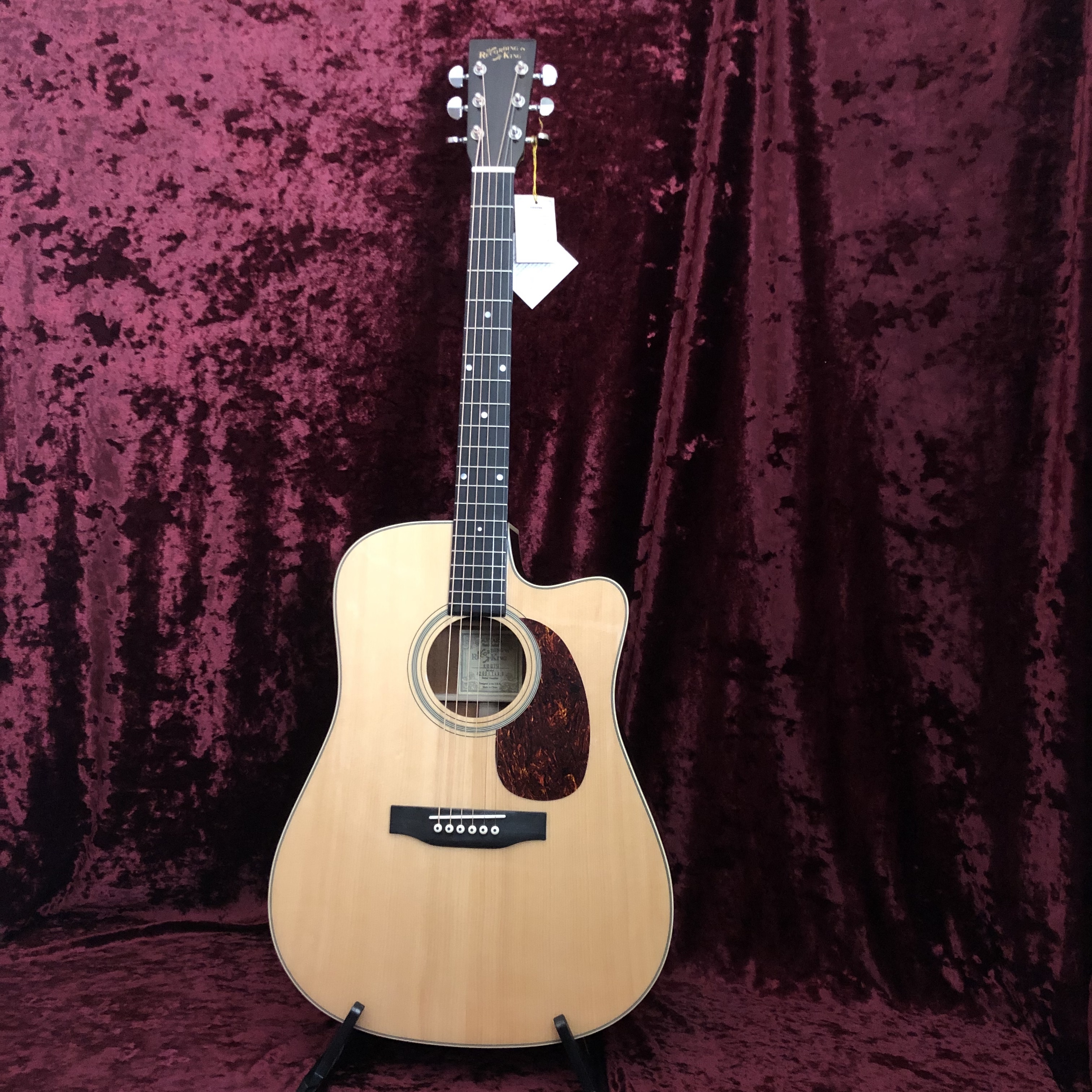 Recording King Recording King Sirius TSC 雲杉木 全單 木吉他 — 三峽吉他 / Bass｜YA! 玩音樂