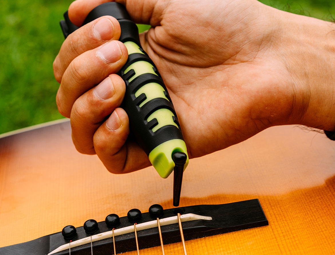 ERNIE BALL P09604 PEGWINDER PLUS 捲弦器 拔釘器 多合一工具