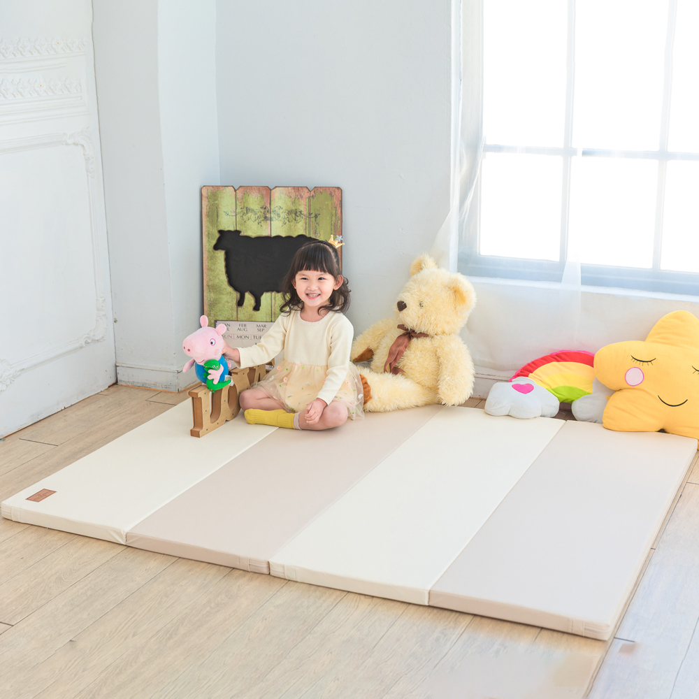 兒童4cm抗菌摺疊地墊(四折S款)-鋼琴拿鐵