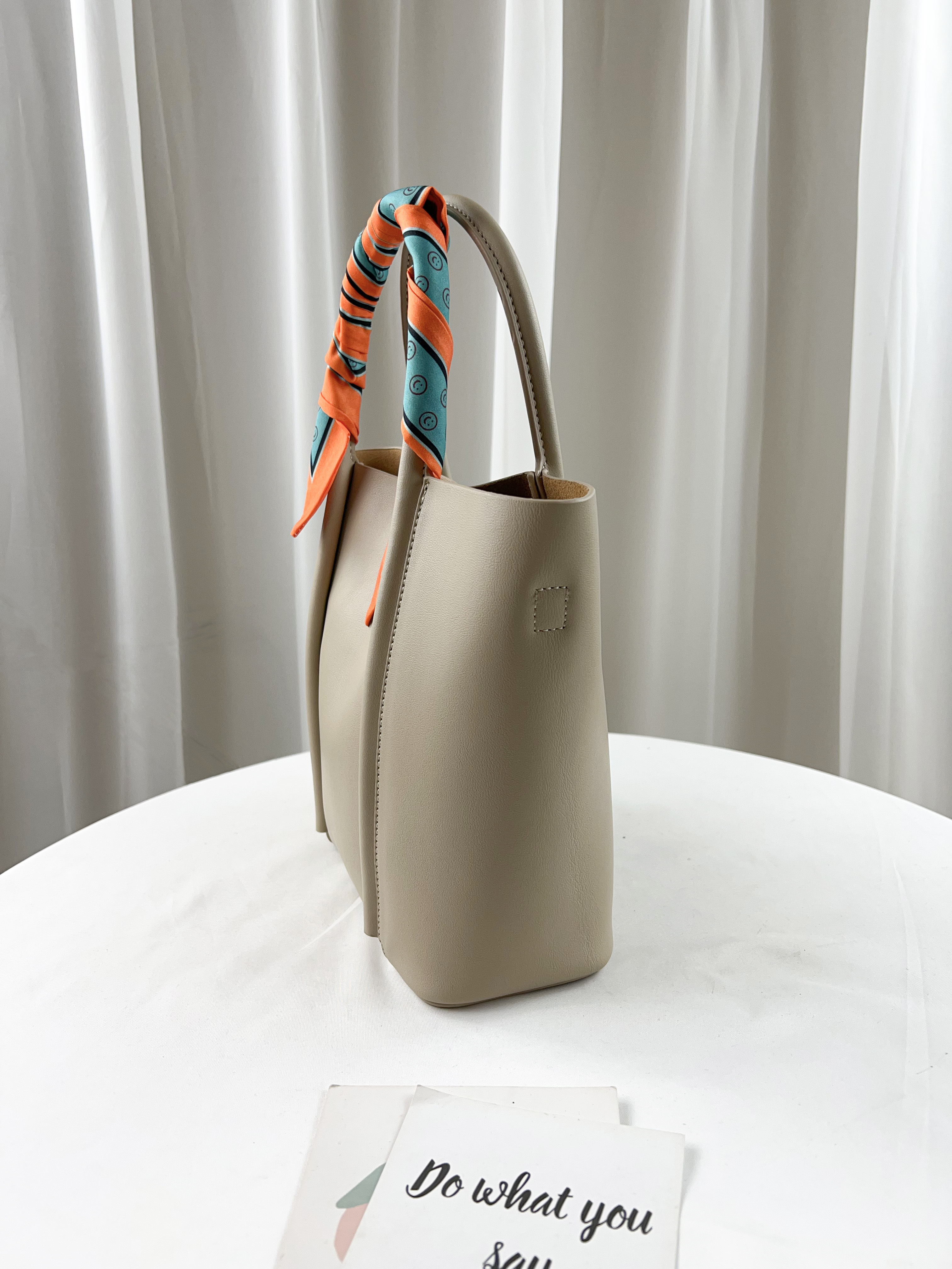 奶茶杏 真皮牛皮絲巾提把手提包 附袋中袋 #SM-8501