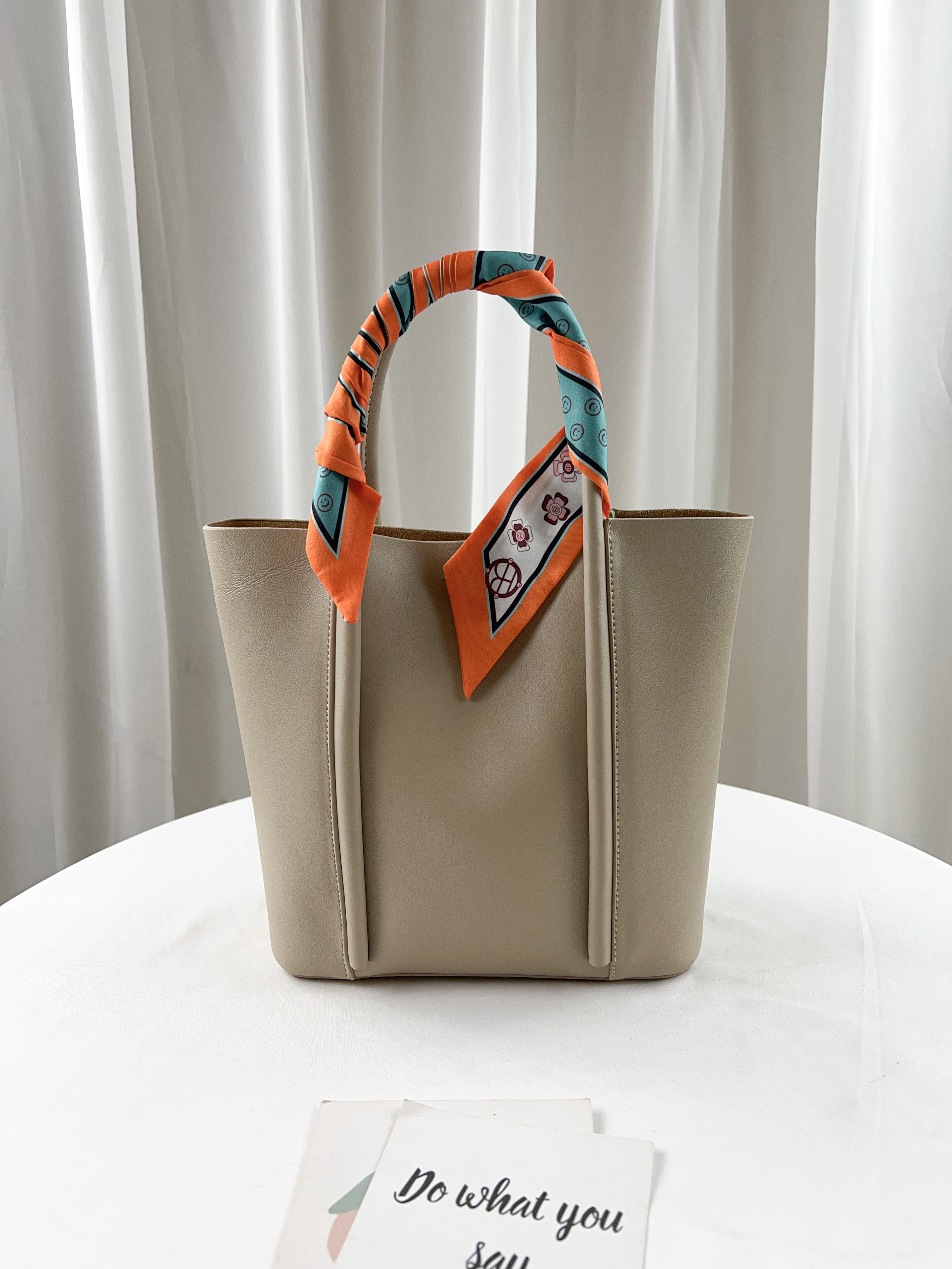 奶茶杏 真皮牛皮絲巾提把手提包 附袋中袋 #SM-8501