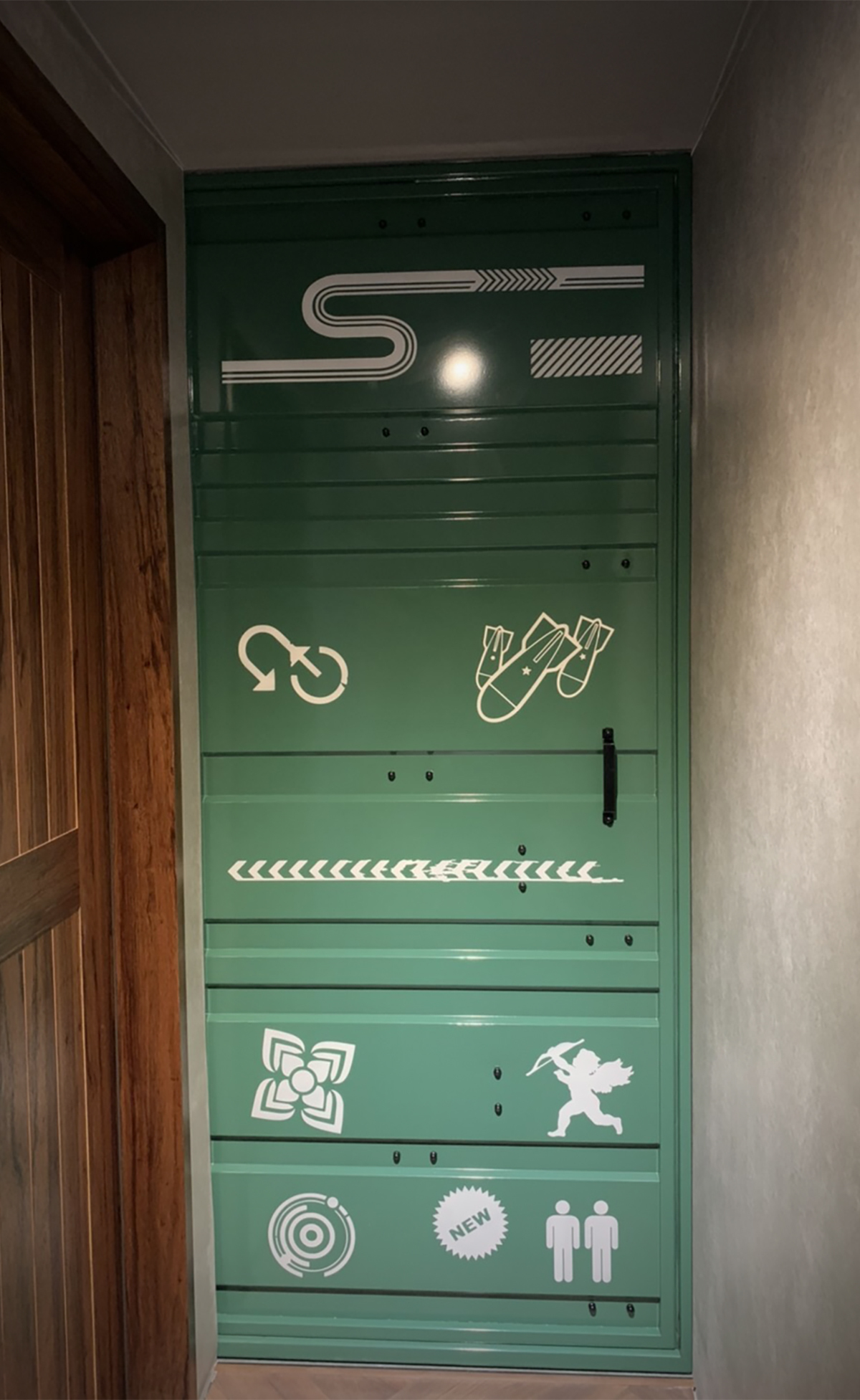 台灣製作全鐵製仿真貨櫃門