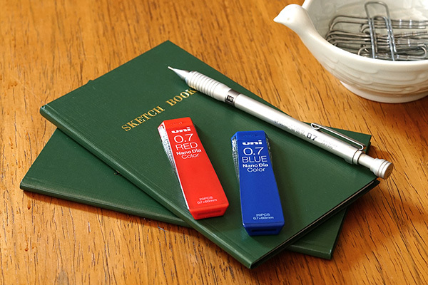 三菱 Uni 可擦式彩色筆芯 0.7mm