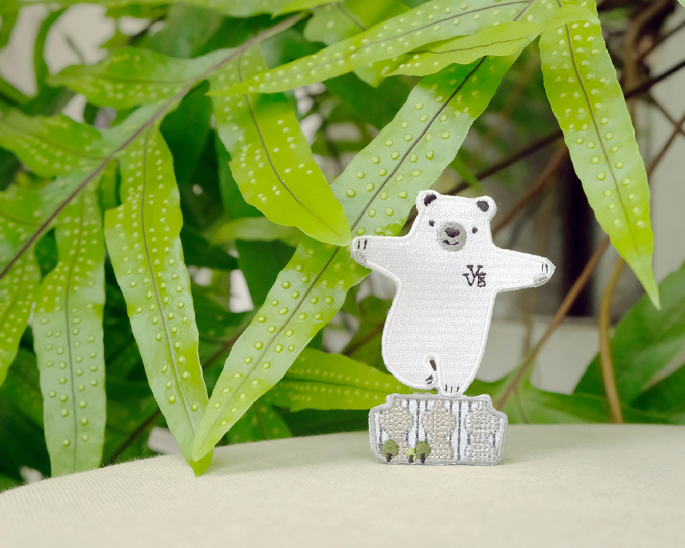 Forest Party 刺繡別針 x VVG聯名 / 北極熊在歌劇院