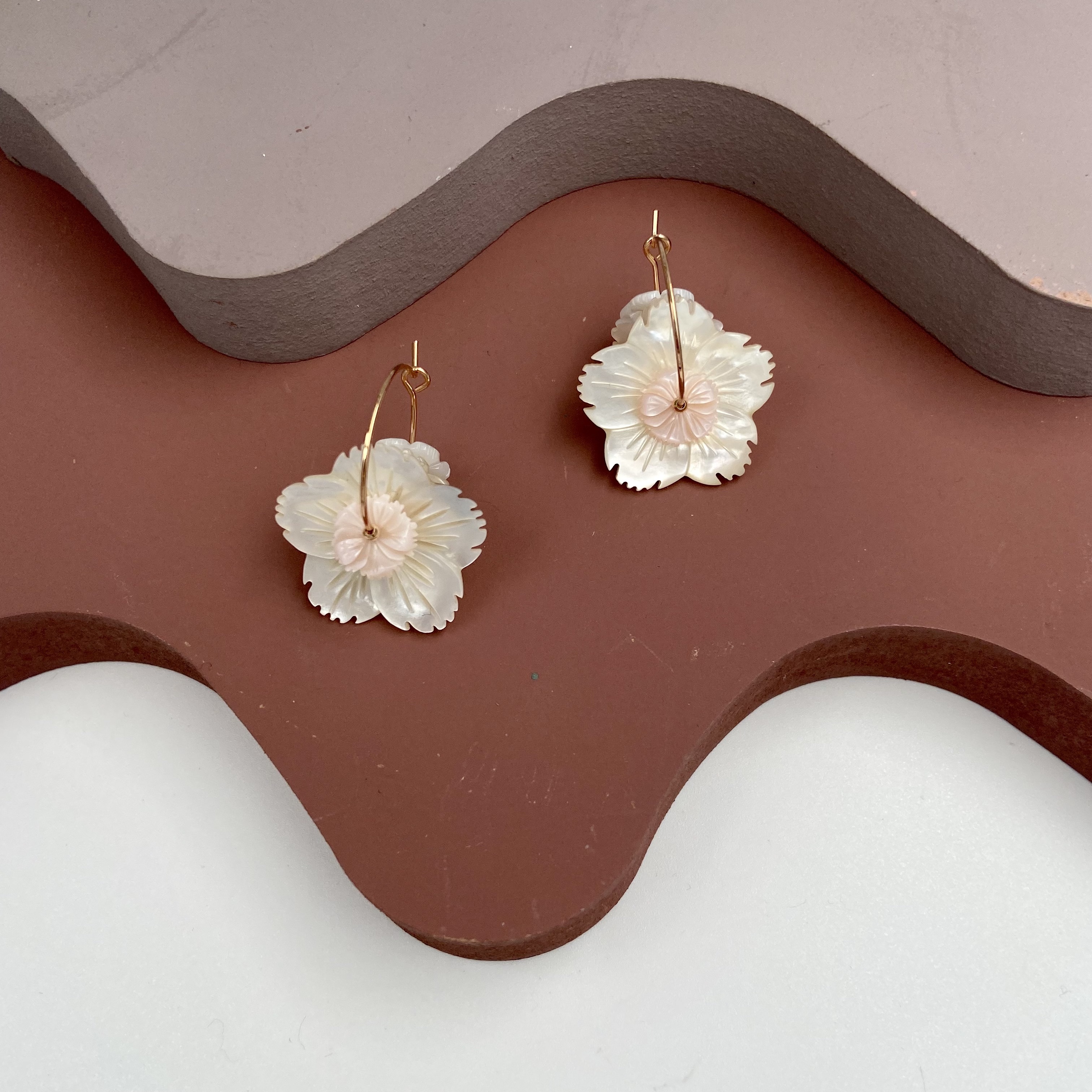 COLE COOL多層次兩用純銀貝殼櫻花耳環