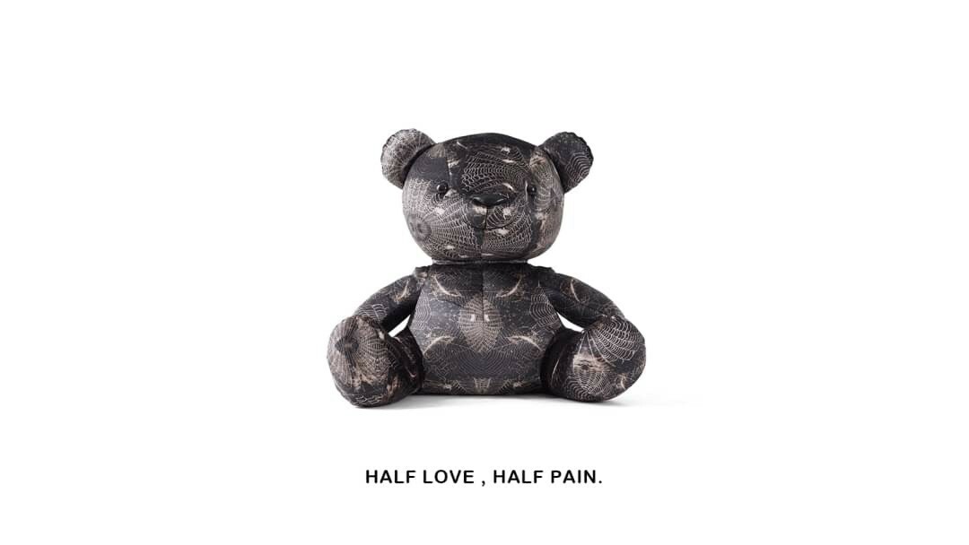 VIRUSWORLD Valentine's Day limited hand-made giant burst crack spider web teddy bear doll SPIDER WEB TEDDY BEAR