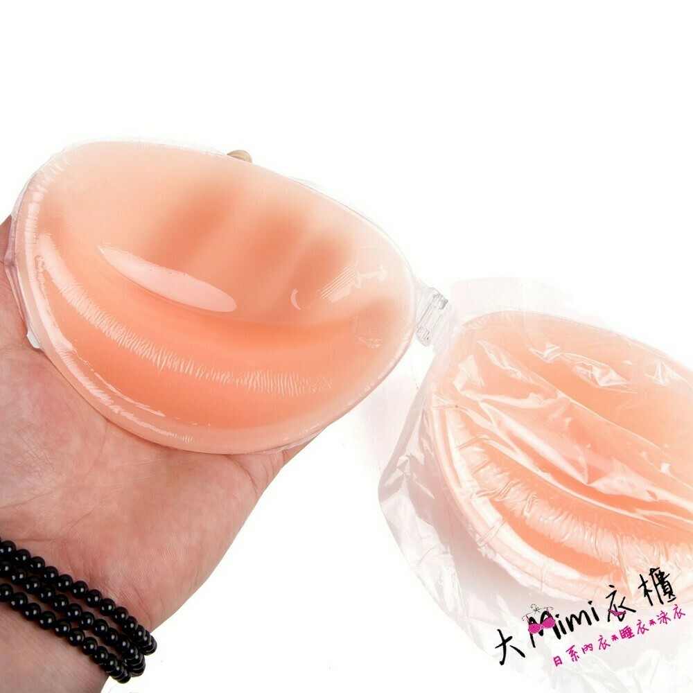 爆乳厚款Newbra隱形內衣