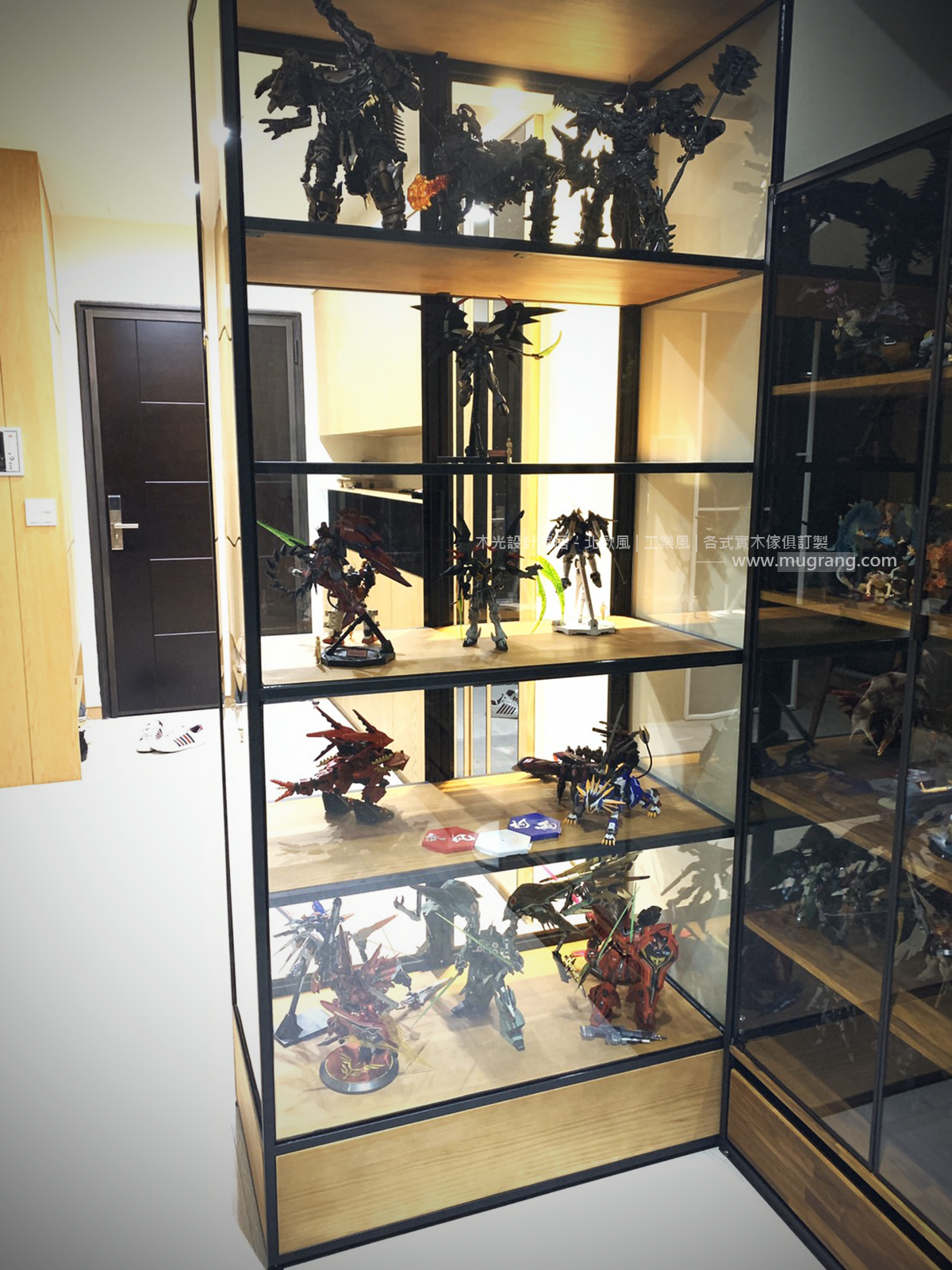 LOFT實木玻璃收納展示櫃(可訂製)