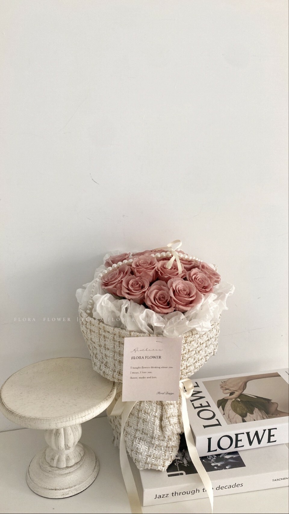 俄羅斯雲朵永生花束-192珍珠雲朵玫瑰花束