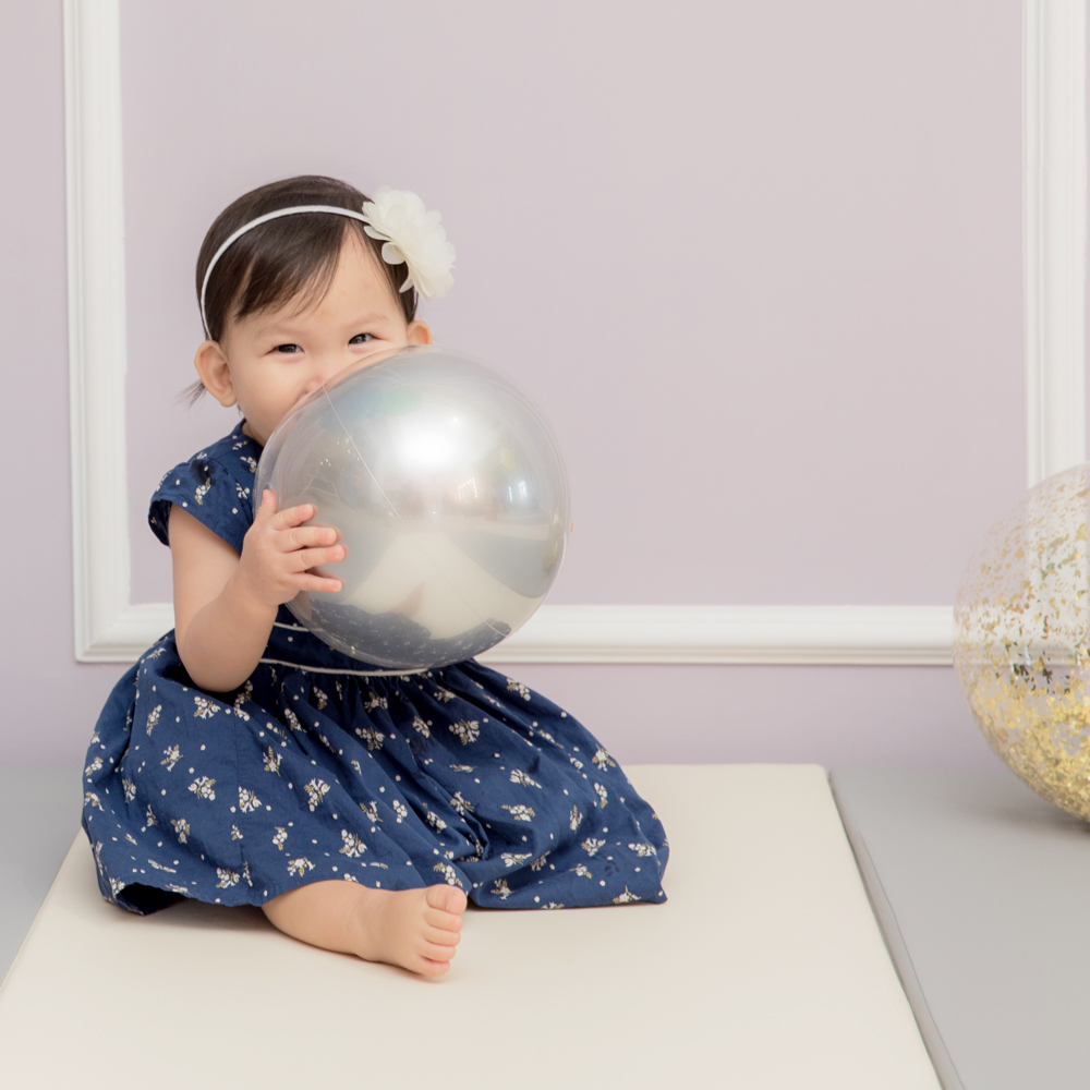 兒童4cm抗菌摺疊地墊(四折200L款)-鋼琴灰