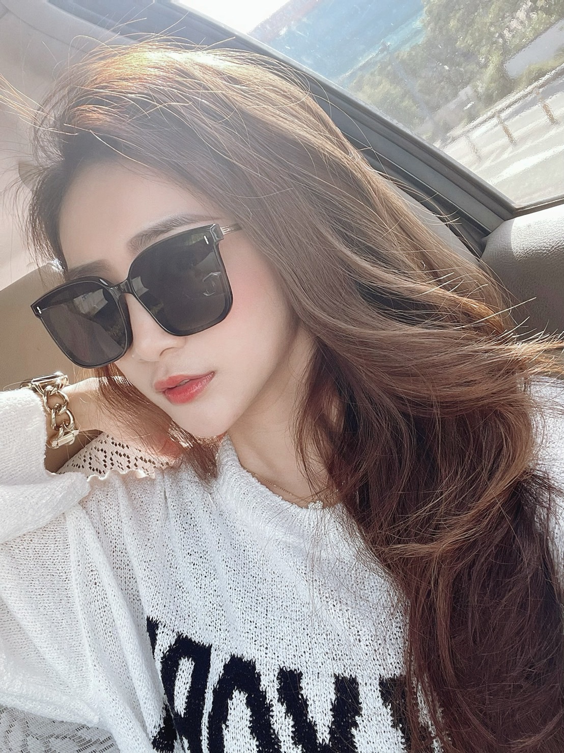 🔥03.09直播新品］💥送HASHTAG 品牌眼鏡盒+擦拭布］歐美必收瘦小臉抗UV超質感膠框墨鏡（兩色）