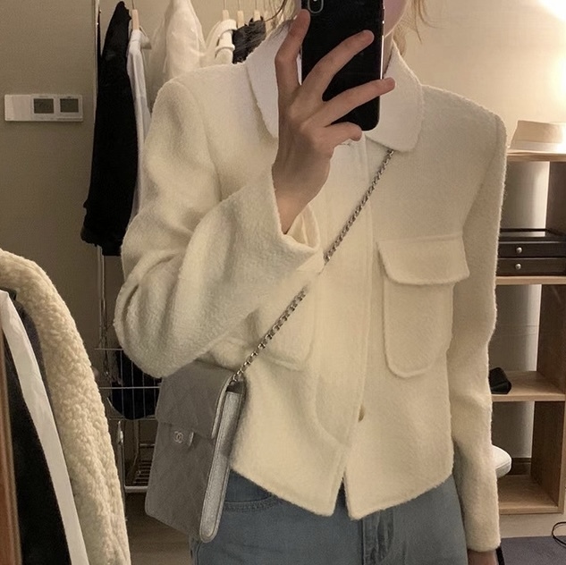 ᴋᴏʀᴇᴀ🇰🇷<現貨> 純色小香風微短版外套