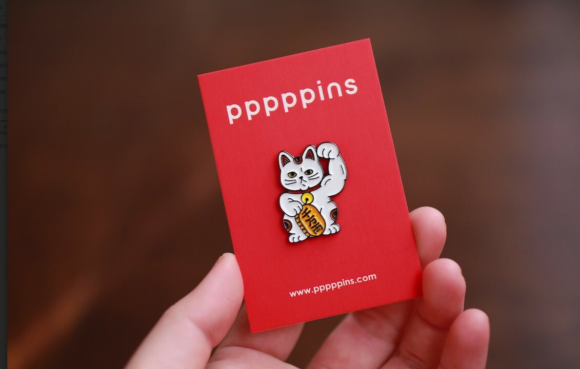 大力招財貓 琺瑯別針 胸章｜pppppins