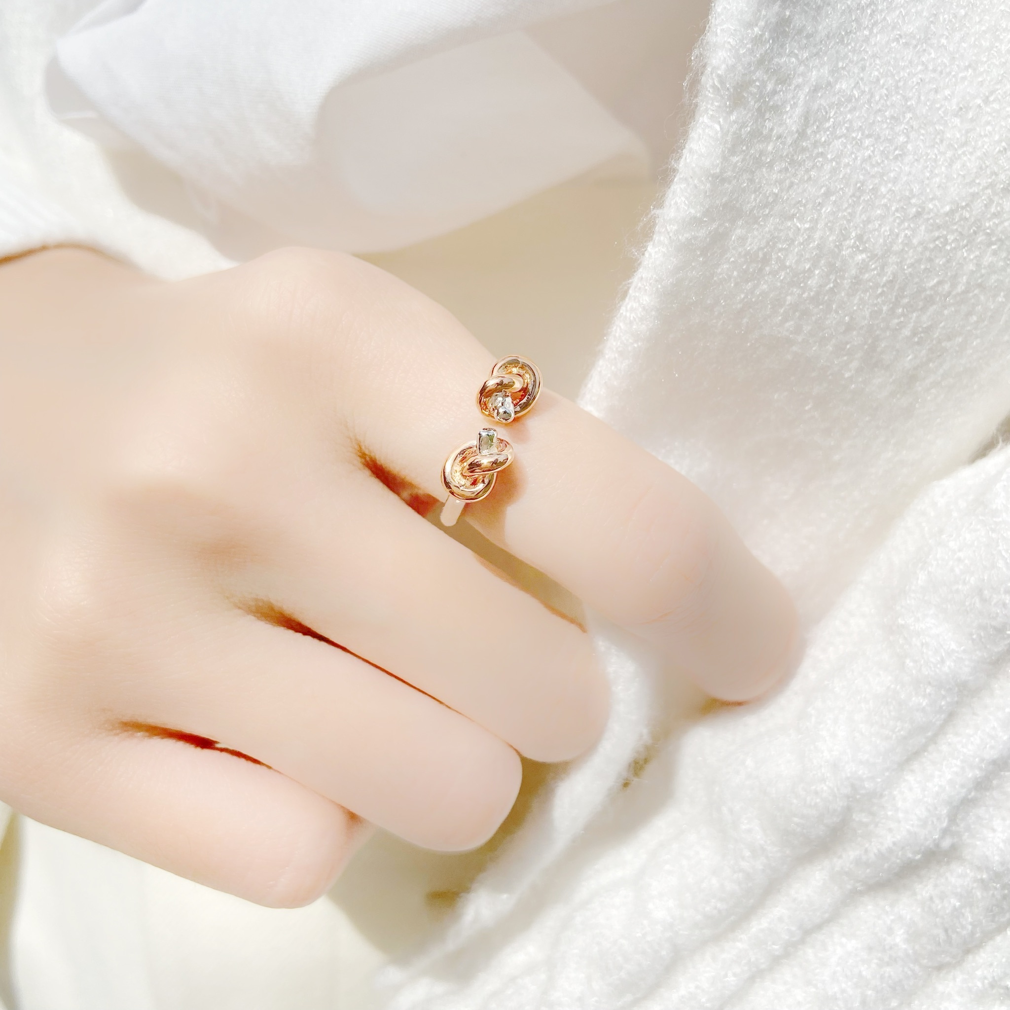 | 925 Silver・ White Gold | Unique Style Ring | RI0386 |