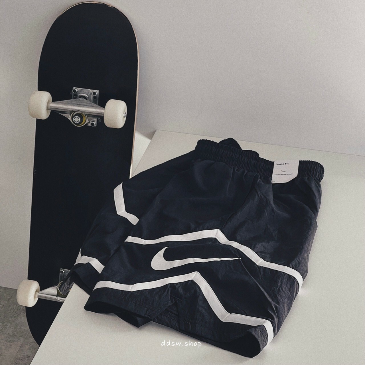 Nike 短褲 黑白大勾 滑布 籃球褲 運動短褲 黑色 CT4622-010