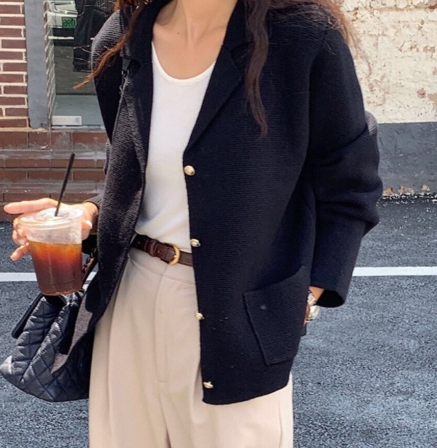 ᴷᴼᴿᴱᴬ 🇰🇷 <現貨>復古時尚來襲~單排釦針織外套(四色)