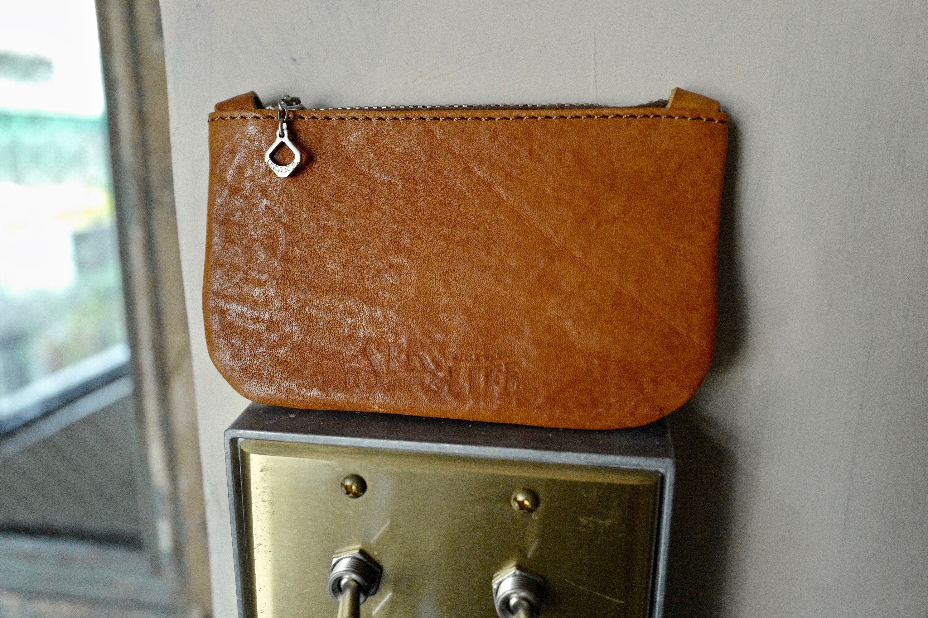 S.F.K 義大利植鞣牛革鎚擊紋 Dark Brown 小物包 (special Leather Pouch Light Brown)