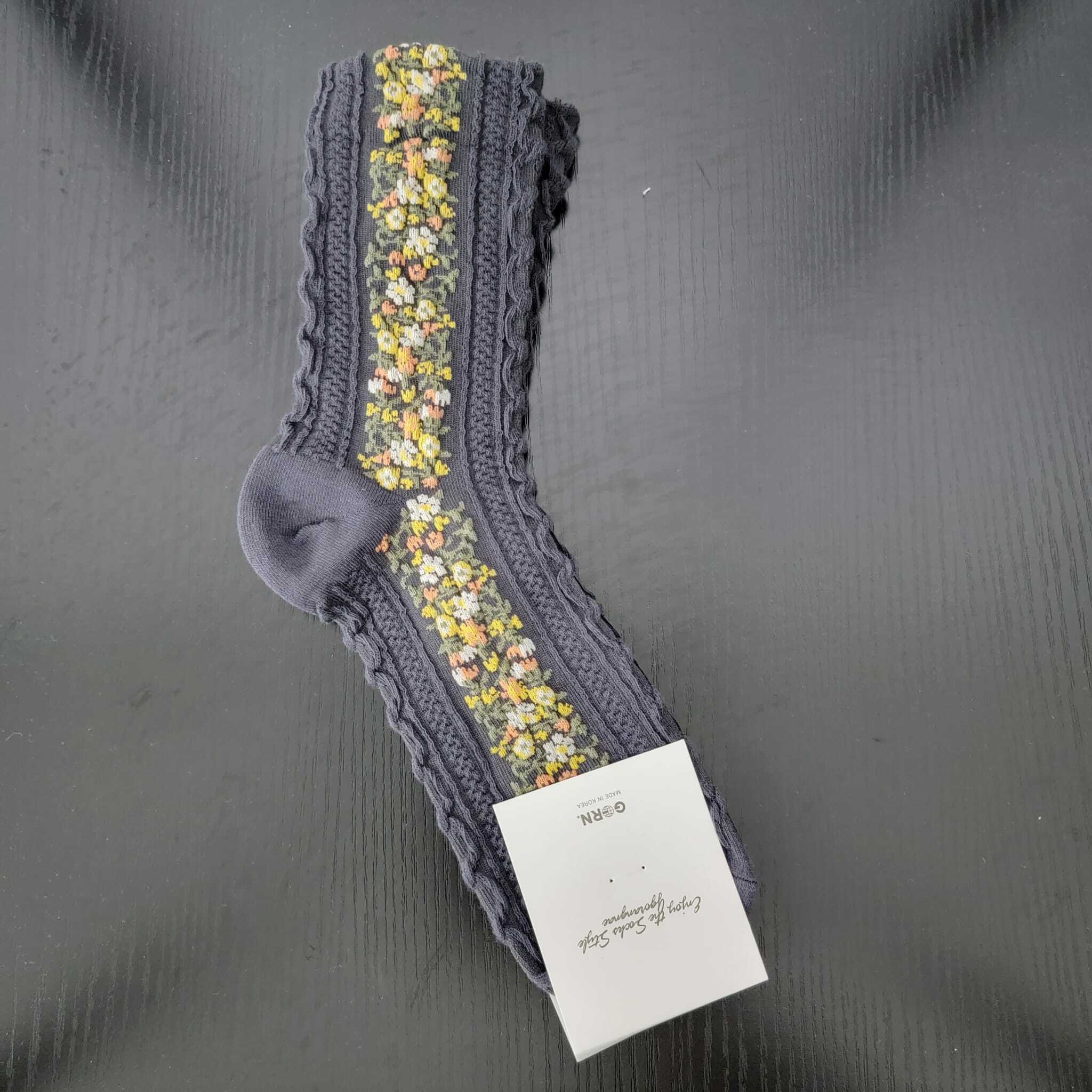 中間直行碎花襪 AS59