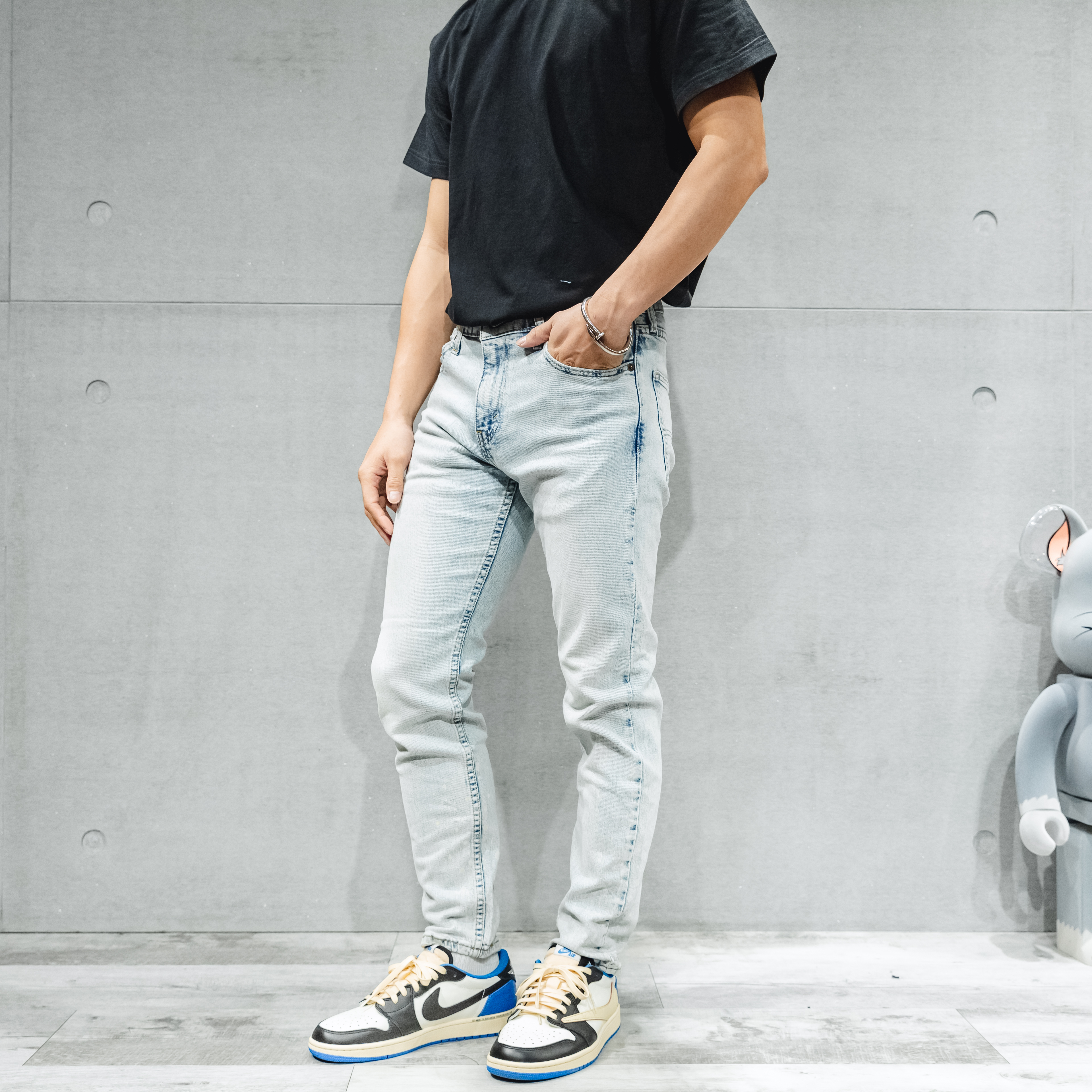 Levis 512 上寬下窄 「0930超淺白藍」牛仔長褲 牛仔褲【LEVIS512510】