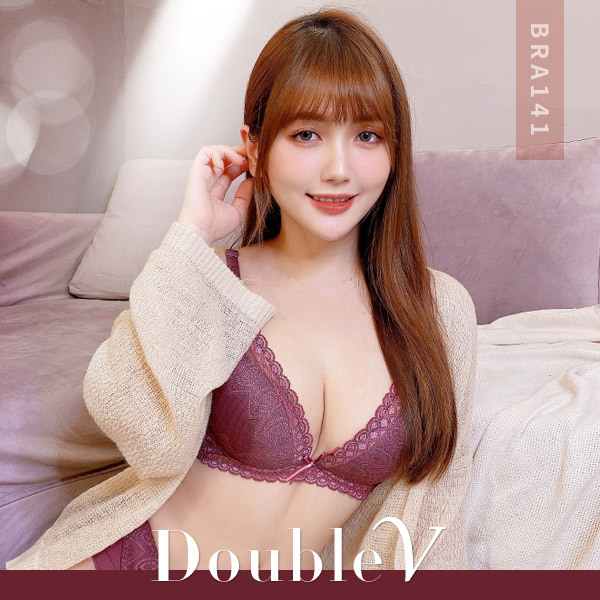紫蝶雙V。經典V溝爆乳款-莫葵分享。蕾絲美背內衣 A.B.C.D罩