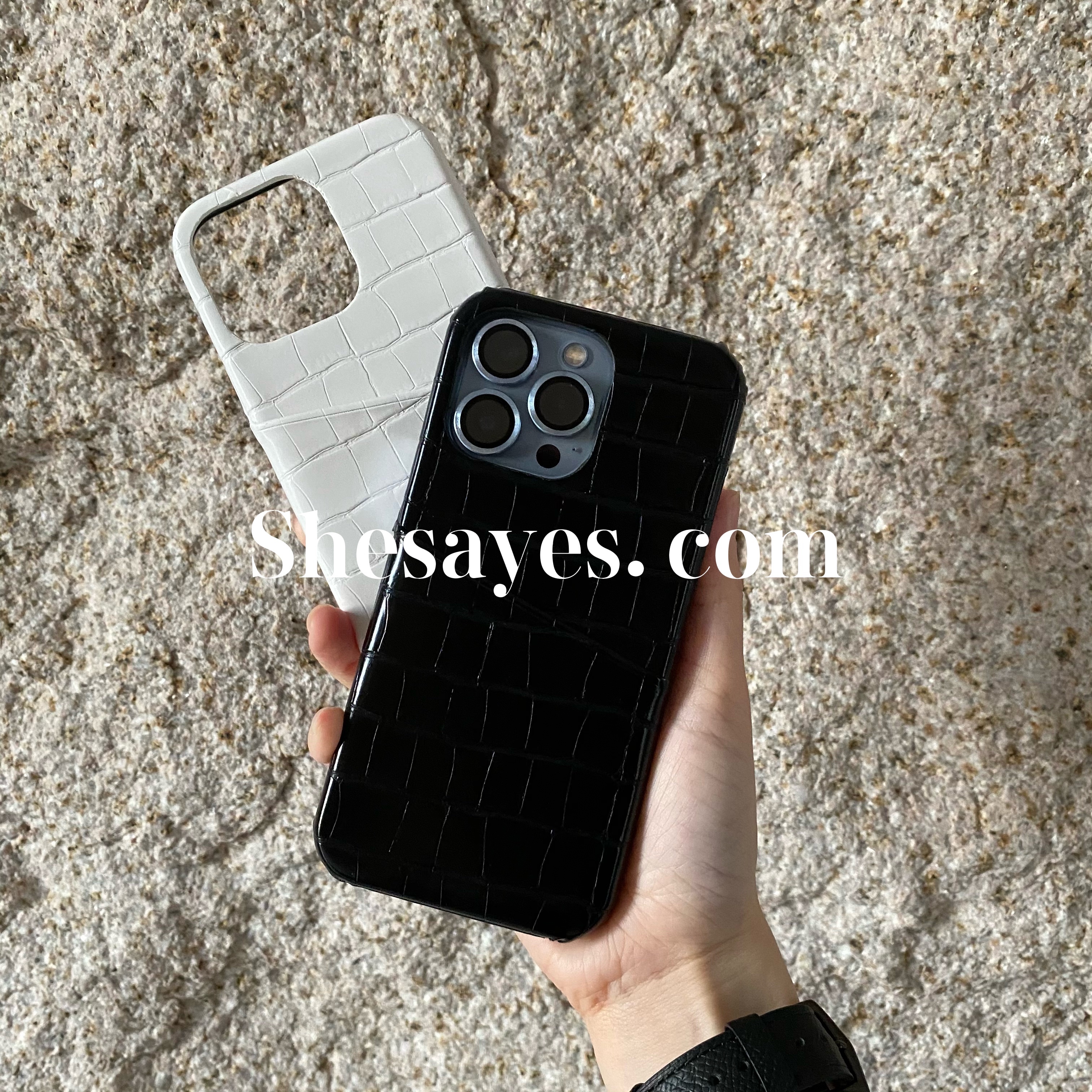 IPHONE鱷魚壓紋卡夾手機殼[白色/黑色]